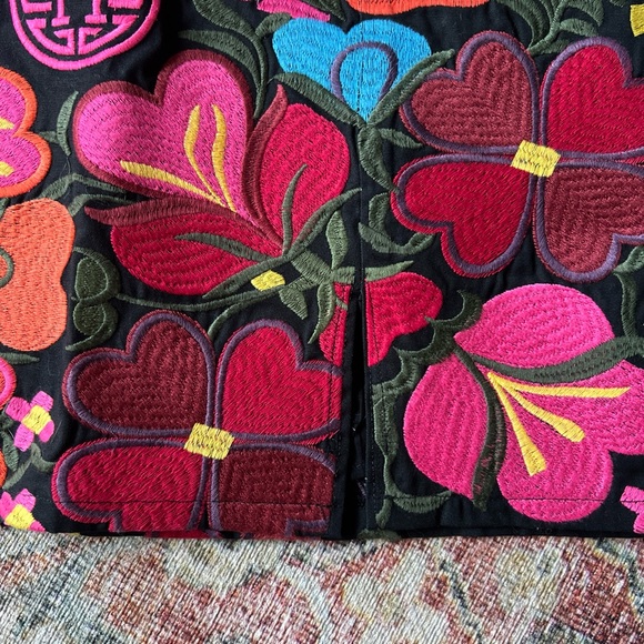 Herencia Collection Embroidered Skirt Floral Embroidered Mexican Barbie Size XL - Picture 5 of 6